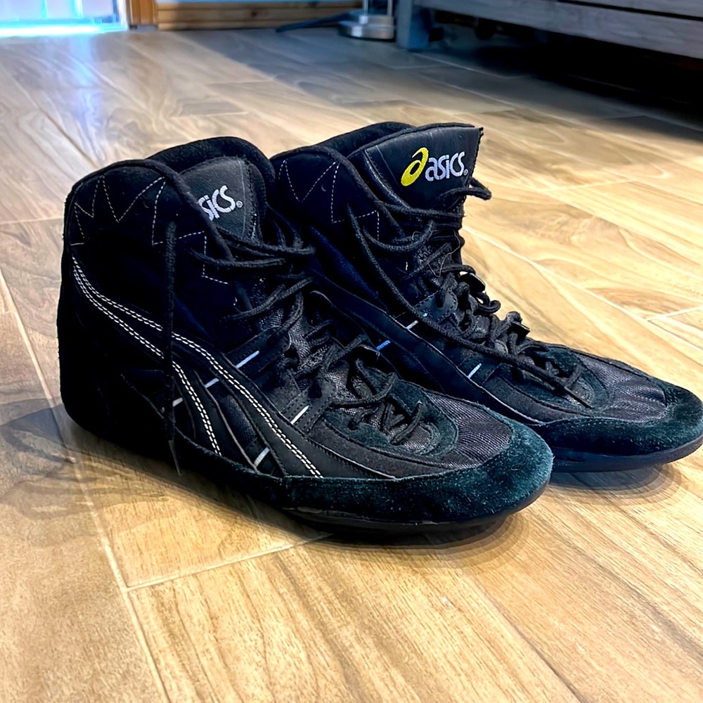 ASICS wrestling high top sneakers